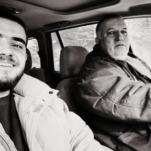 Meet your Posher, Alex